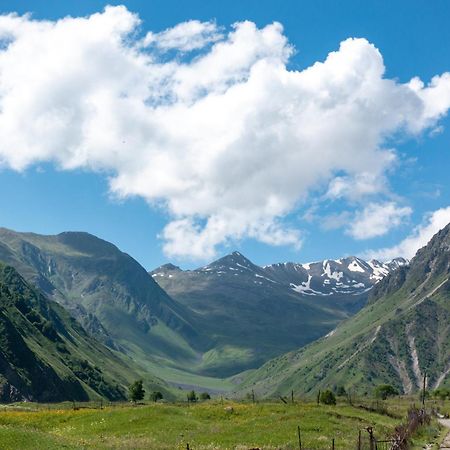 Hotel Terkhena Kazbegi Exterior foto