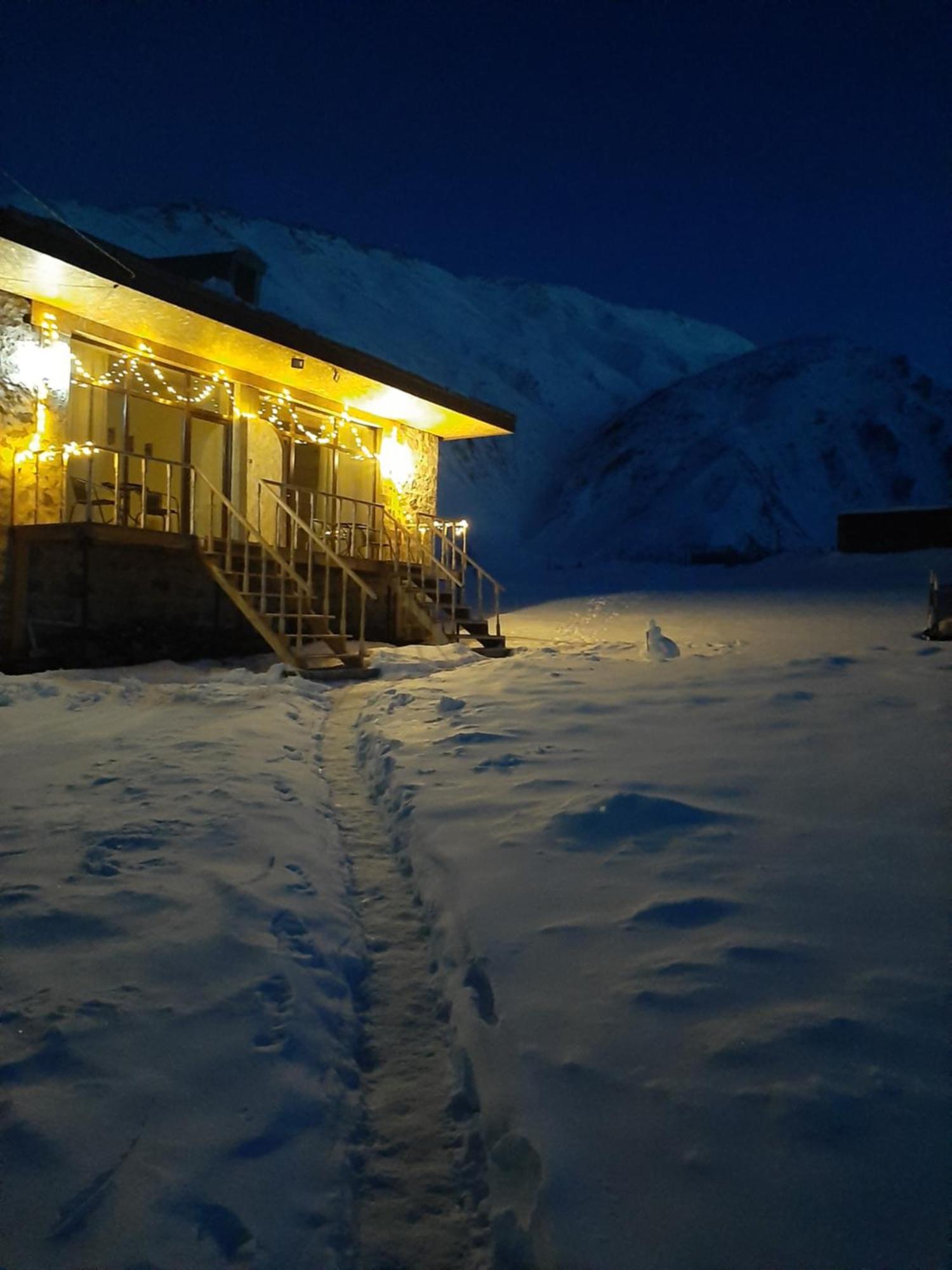 Hotel Terkhena Kazbegi Exterior foto